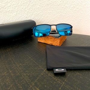 Oakley Conductor 6 Sunglasses